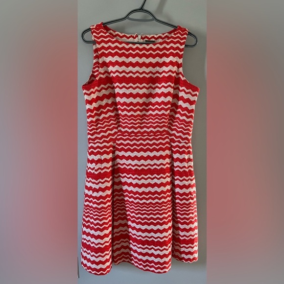 Taylor Dresses & Skirts - TAYLOR Red and Off-White Sleeveless A-Line Midi Dress with Pockets, size 12